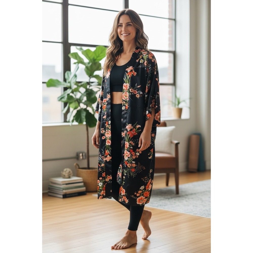 VTG! "Sphere" Black Floral Satin Kimono Robe Made in Japan Long Duster PLZ READ!